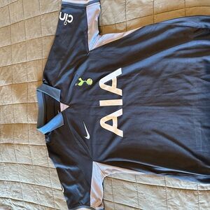 Tottenham x James Maddison away jersey size XL